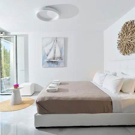 Alekos Luxury Suites - Free 24Hr Transformation From To Airport Artemida  Exterior photo