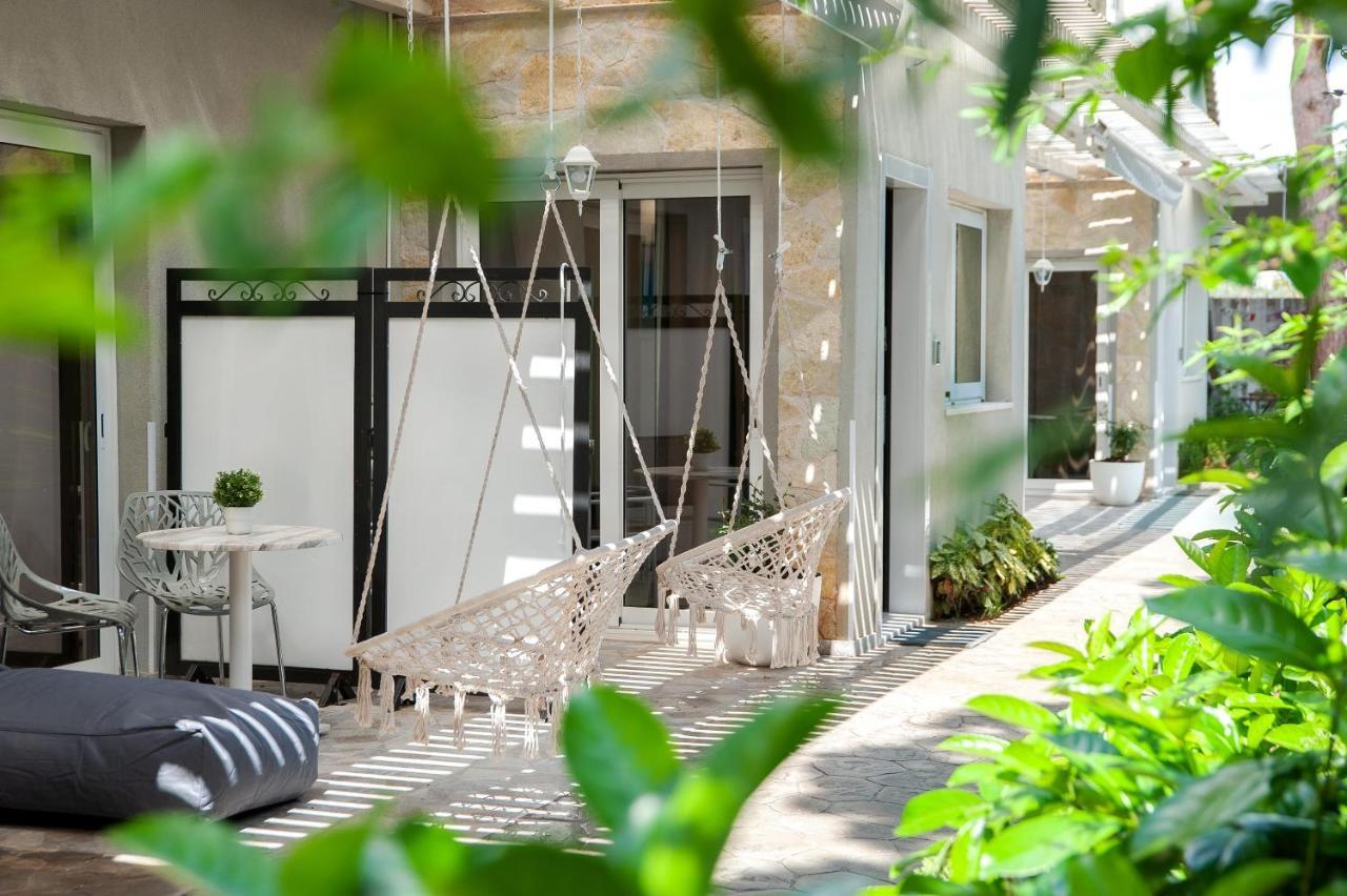 Alekos Luxury Free 24h Transportation From - To Airport Apartment