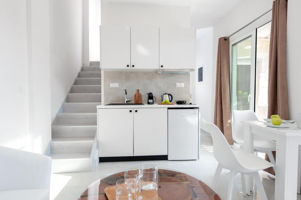 Apartment Alekos Luxury Free 24h Transportation From - To Airport