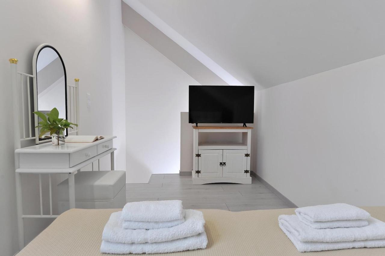 Apartment Alekos Luxury Free 24h Transportation From - To Airport Artemida (Attica)