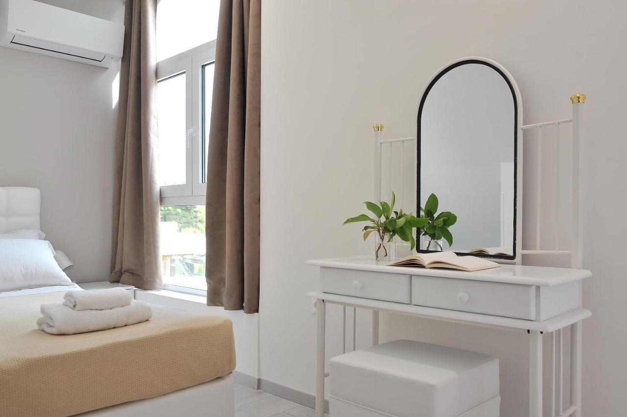 Alekos Luxury Free 24h Transportation From - To Airport Apartment *