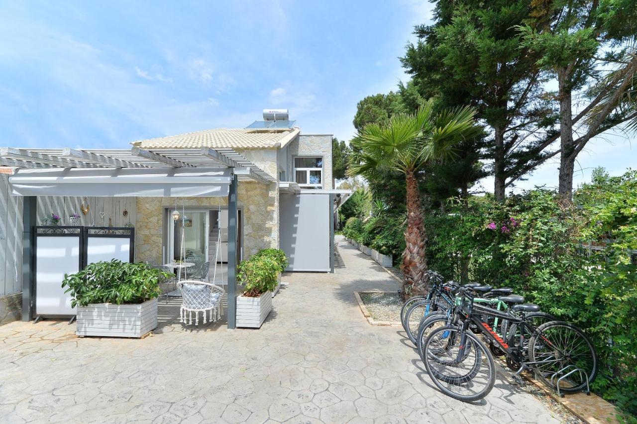 Alekos Luxury - Free 24hr Transformation From To Airport