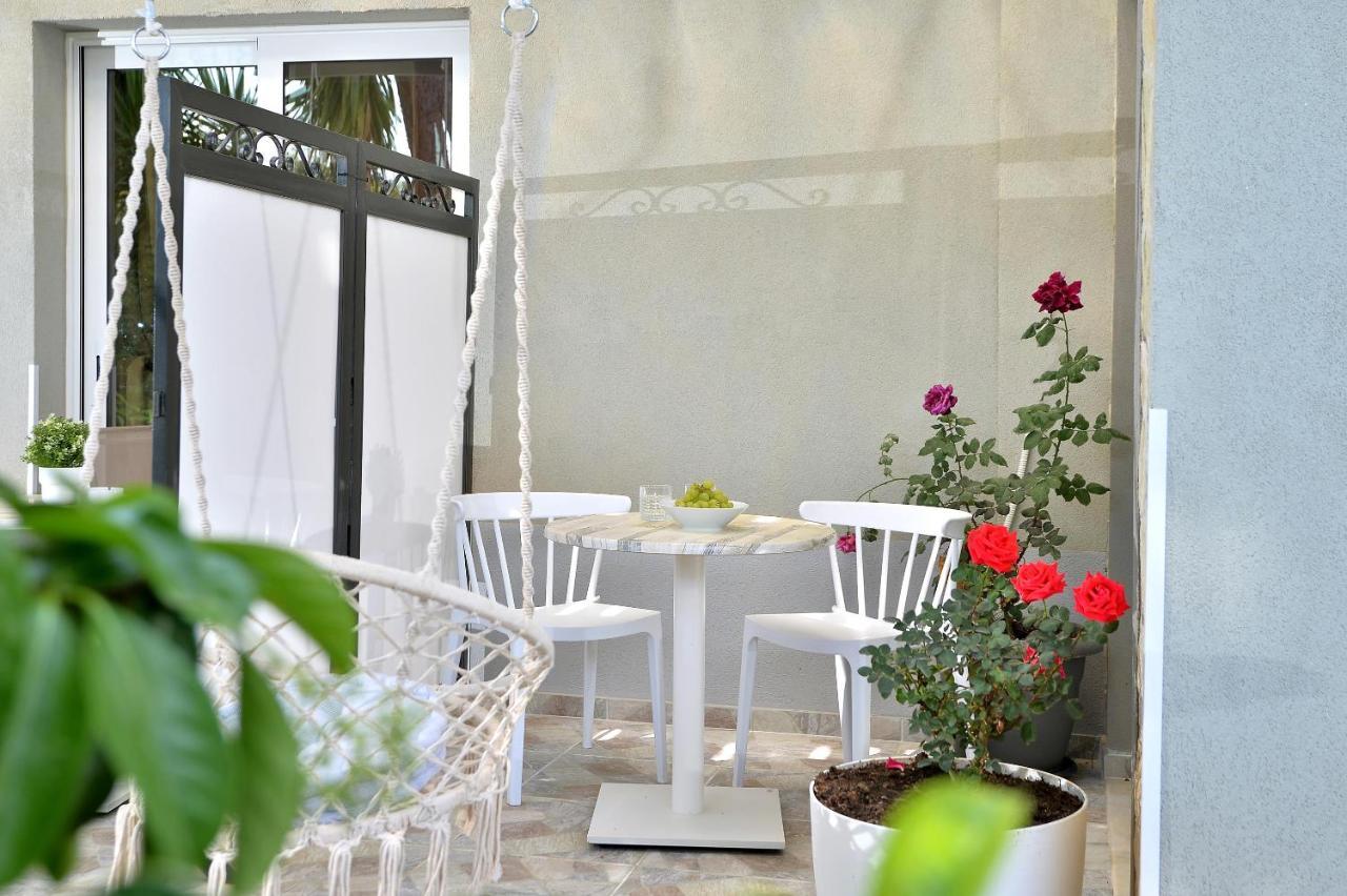 Alekos Luxury Free 24h Transportation From - To Airport Apartment *