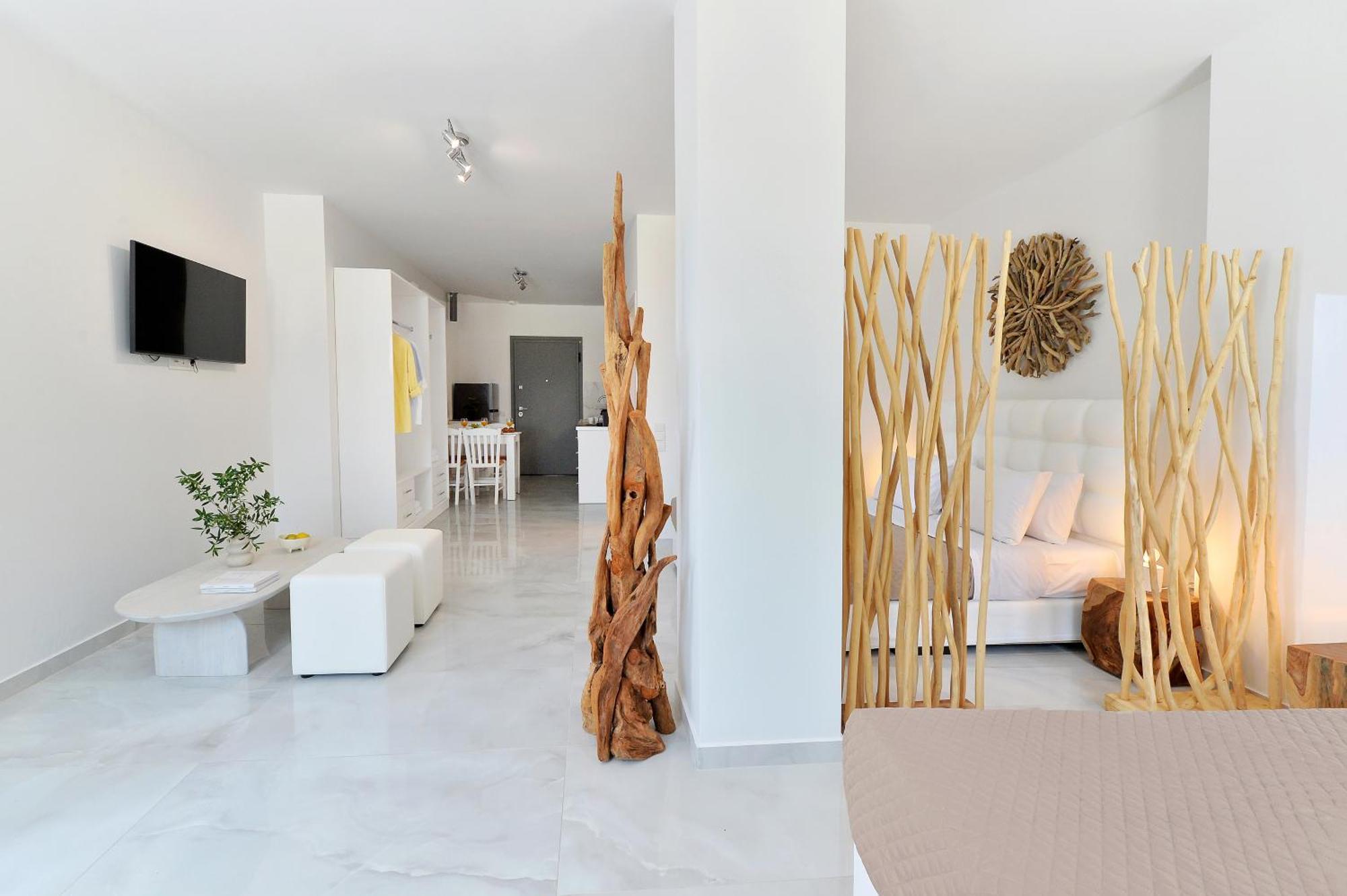 Alekos Luxury - Free 24hr Transformation From To Airport Artemida (Attica)