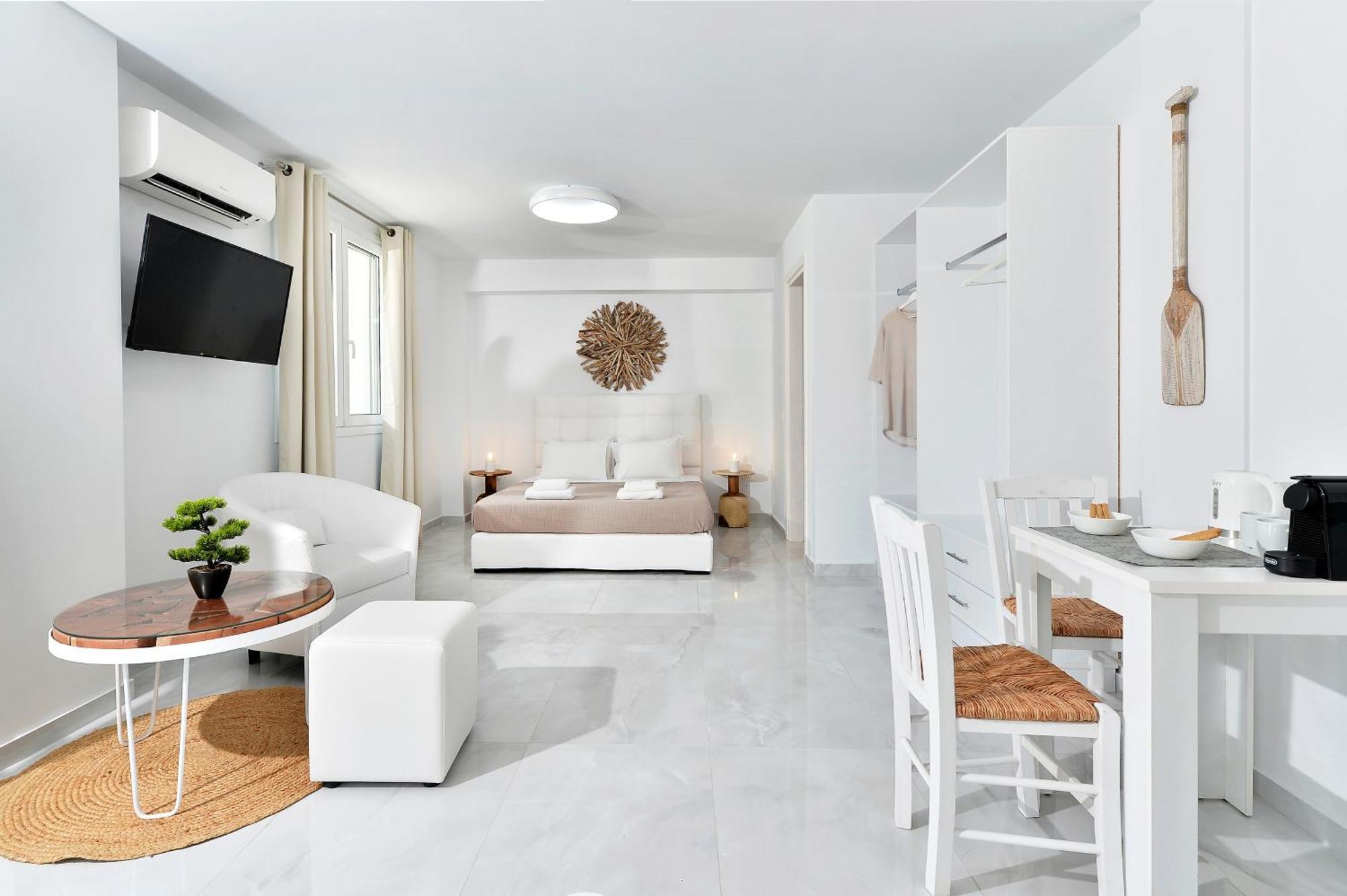 Alekos Luxury - Free 24hr Transformation From To Airport